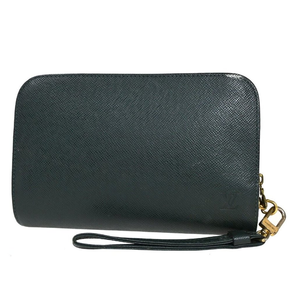 LOUIS VUITTON LV Logo Baikal Clutch Hand Bag Taiga Leather Epicea